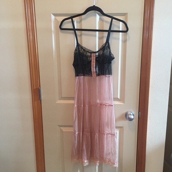 Lace midi dress - Picture 1 of 5